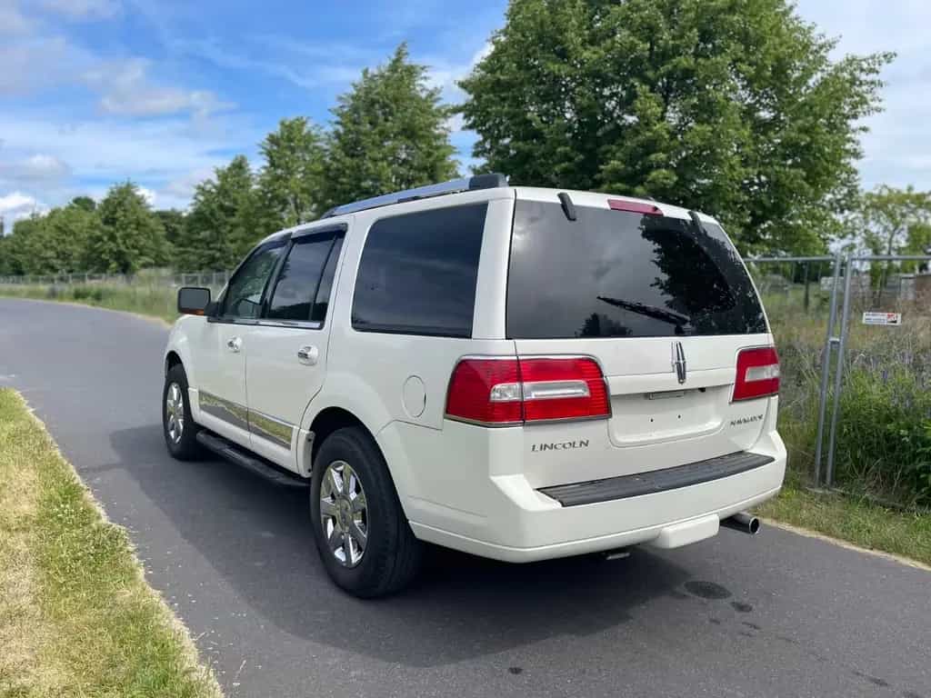 Lincoln Navigator 5,4 V8"AUTOMATIK"7 SITZE"KLIMA"ALLRAD" 12/2007-photo-4