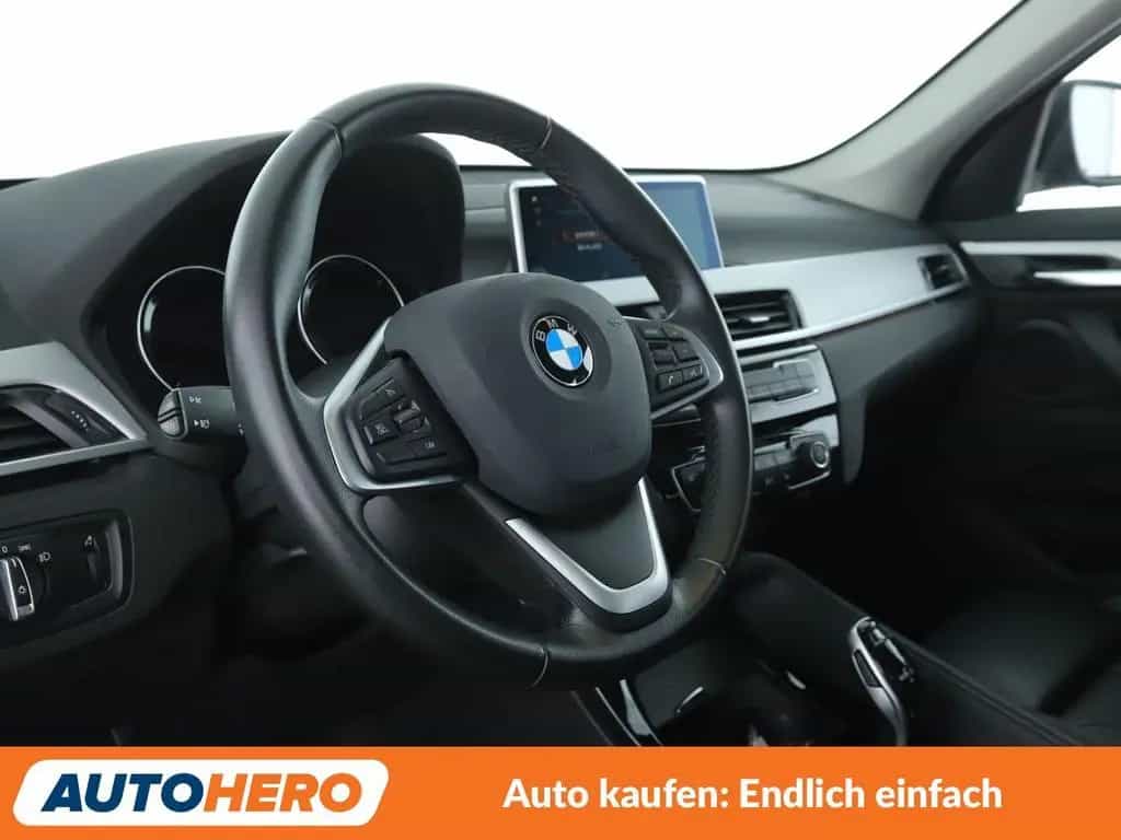 BMW X1 sDrive 20i xLine Aut.*NAVI*TEMPO*SHZ*PDC* 02/2019-photo-10