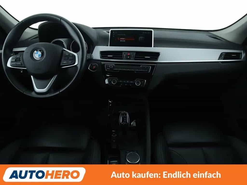 BMW X1 sDrive 20i xLine Aut.*NAVI*TEMPO*SHZ*PDC* 02/2019-photo-11