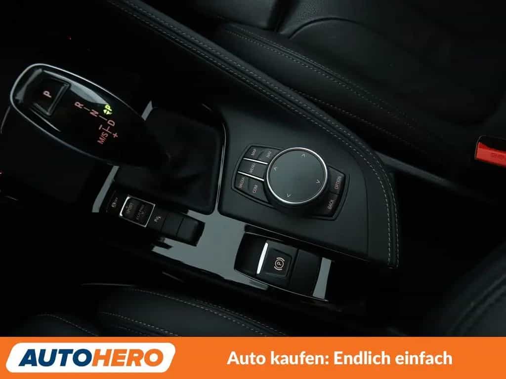 BMW X1 sDrive 20i xLine Aut.*NAVI*TEMPO*SHZ*PDC* 02/2019-photo-22