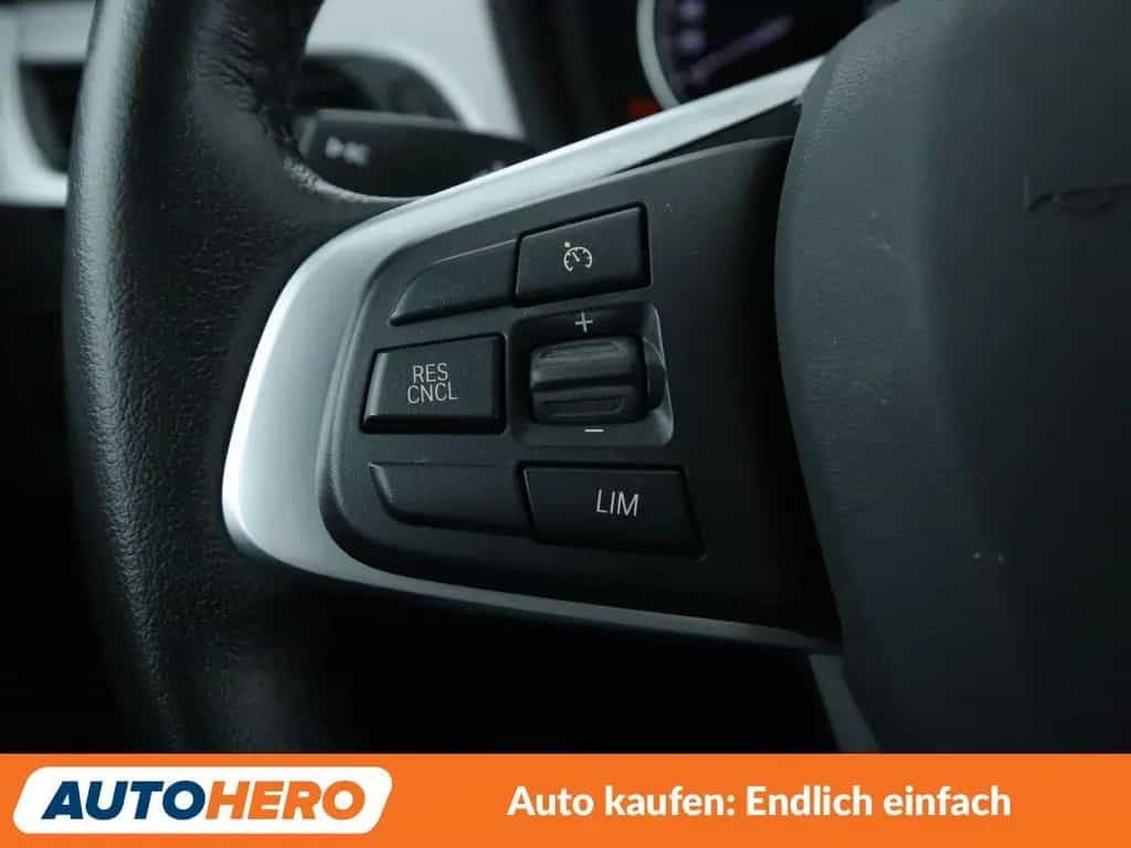 BMW X1 sDrive 20i xLine Aut.*NAVI*TEMPO*SHZ*PDC* 02/2019-photo-25