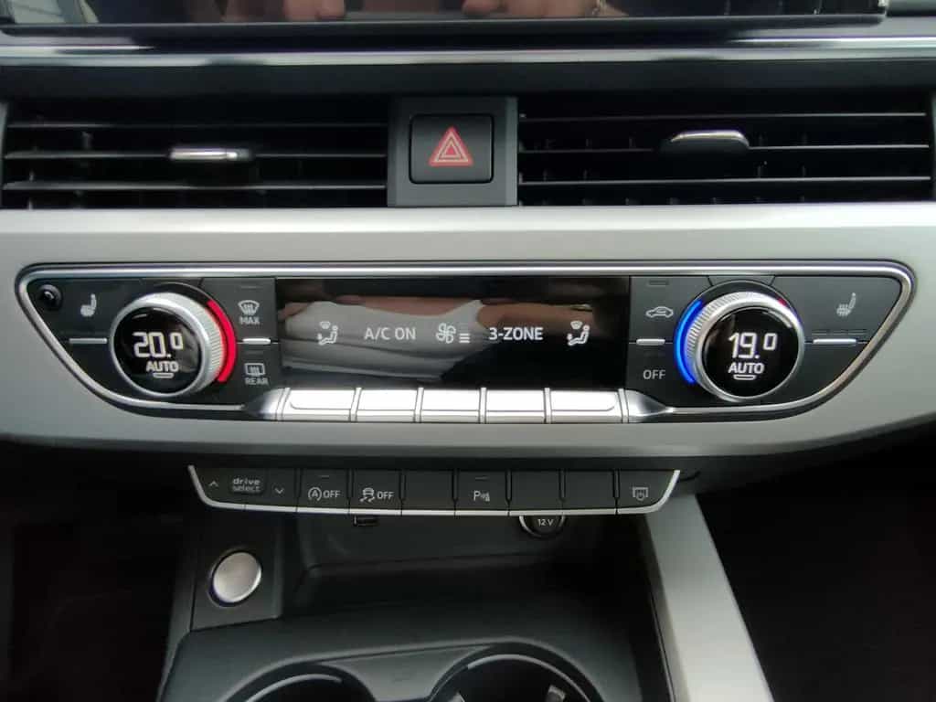 Audi A4 Avant 40 TDI  *AHK*ACC*DSP*Navi*Leder*Memory* 11/2020-photo-25