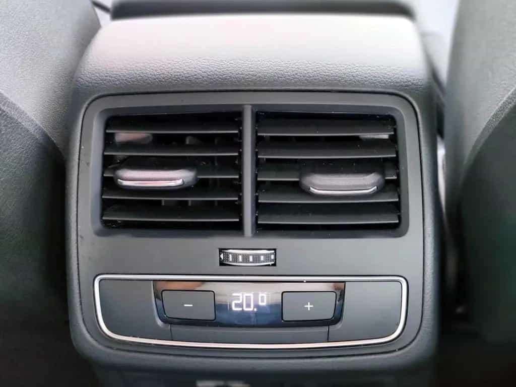 Audi A4 Avant 40 TDI  *AHK*ACC*DSP*Navi*Leder*Memory* 11/2020-photo-26