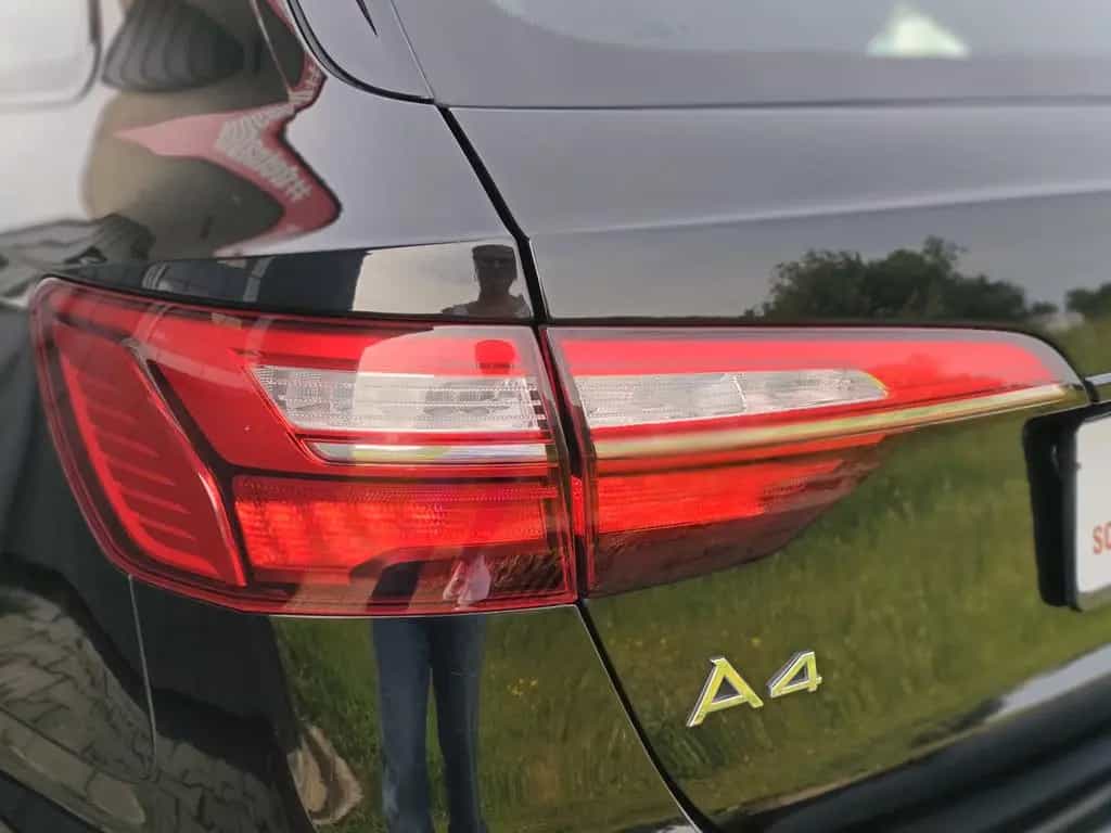 Audi A4 Avant 40 TDI  *AHK*ACC*DSP*Navi*Leder*Memory* 11/2020-photo-9