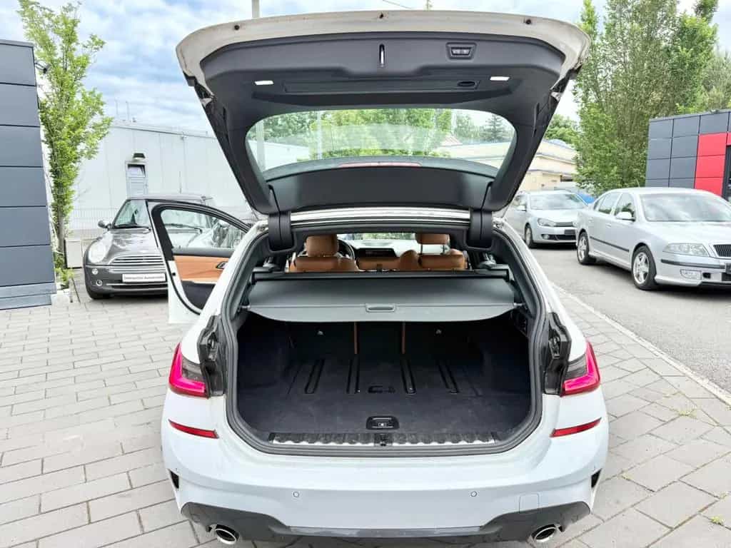 BMW 320 d xDriveM Sport,Laser,Leder,HeadUp, 12/2019-photo-18
