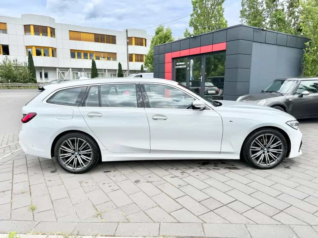 BMW 320 d xDriveM Sport,Laser,Leder,HeadUp, 12/2019-photo-6