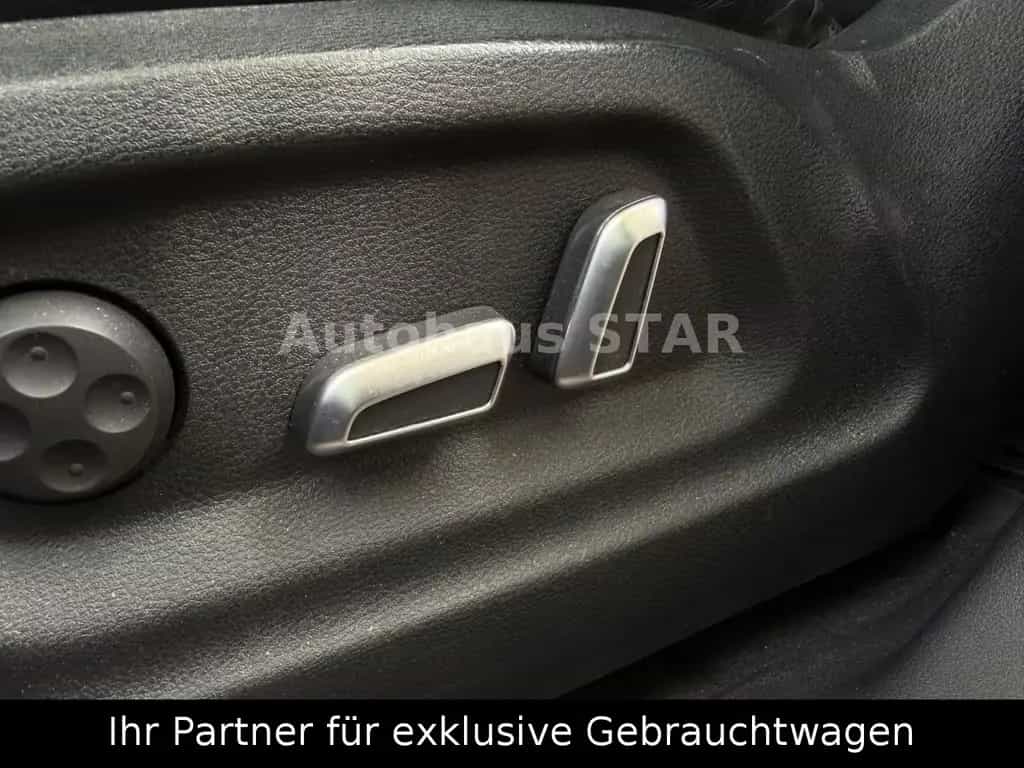 Audi Q5 S-LINE quattro / PANORAMA-KAMERA-LEDER 08/2015-photo-12