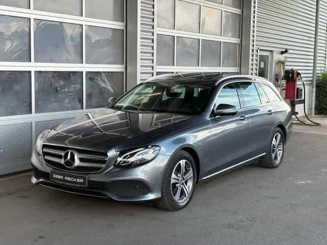 Mercedes-Benz E 200 T 4M AVANTGARDE AHK SHD LED Kamera Totwink 11/2018-photo-4
