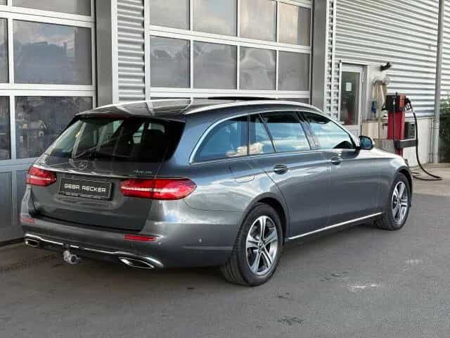 Mercedes-Benz E 200 T 4M AVANTGARDE AHK SHD LED Kamera Totwink 11/2018-photo-5