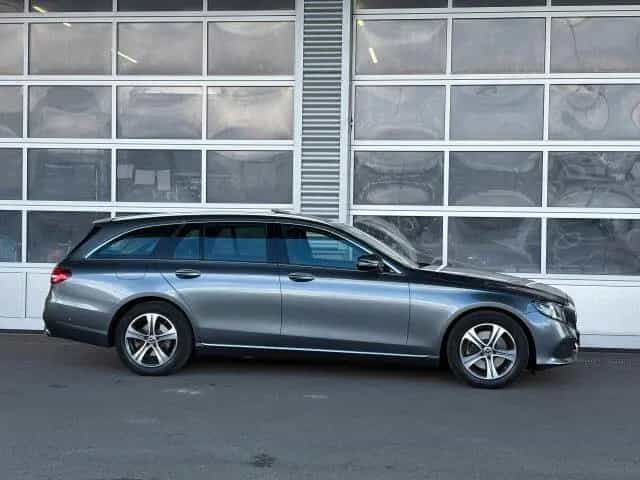 Mercedes-Benz E 200 T 4M AVANTGARDE AHK SHD LED Kamera Totwink 11/2018-photo-6