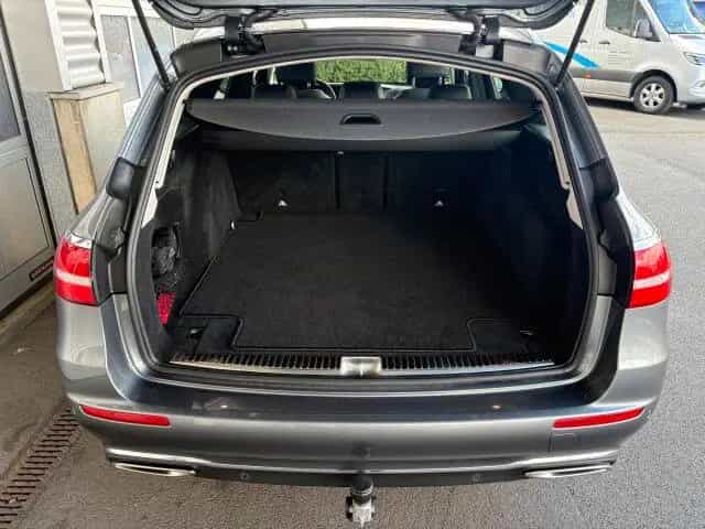 Mercedes-Benz E 200 T 4M AVANTGARDE AHK SHD LED Kamera Totwink 11/2018-photo-8