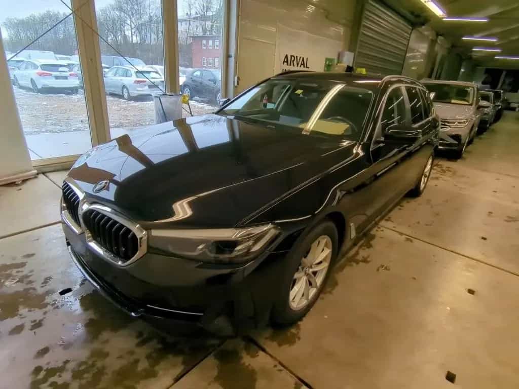 BMW 520 d Touring | Kam | LED | Navi | App 10/2020-photo-0