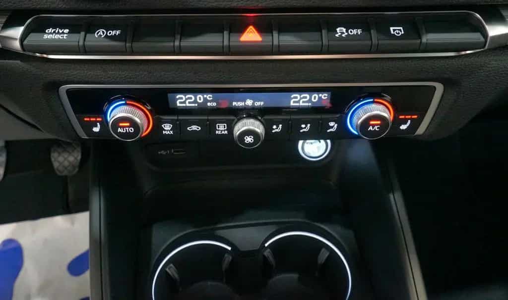 Audi A3 Sportback 35 TFSI S-Line*TEMPOMAT*DAB*Xenon 02/2019-photo-15