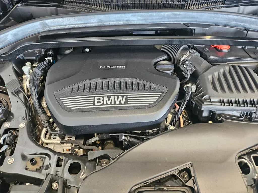 BMW X1 xDrive Advantage ++ AHK ++ 03/2020-photo-12