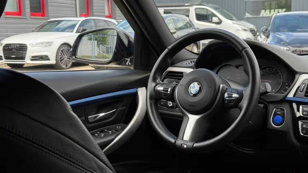 BMW 320 i Touring M Sport LED AHK Lenkradheizung SHZ 11/2018-photo-19