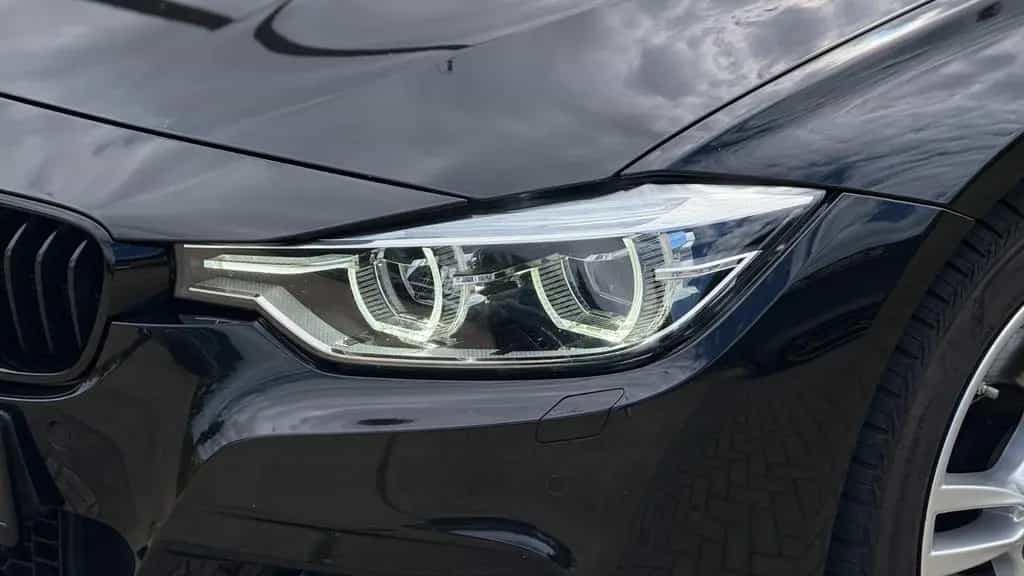 BMW 320 i Touring M Sport LED AHK Lenkradheizung SHZ 11/2018-photo-5