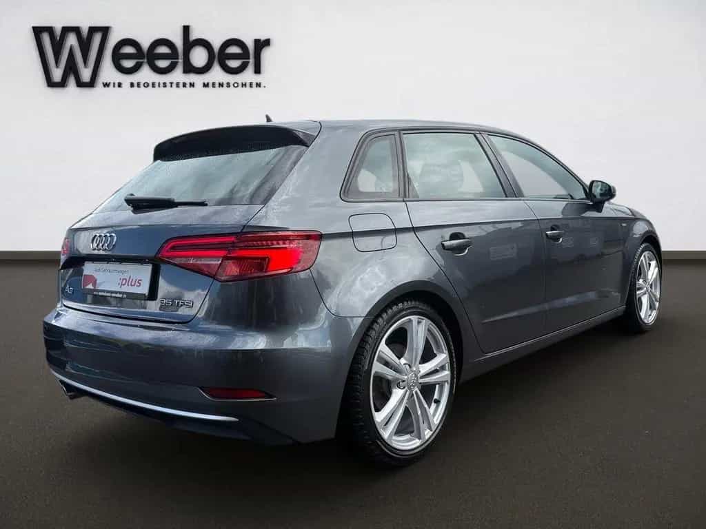 Audi A3 Sportback sport *PDC*PANO*SHZ*GRA*LED*NAVI* 01/2019-photo-13