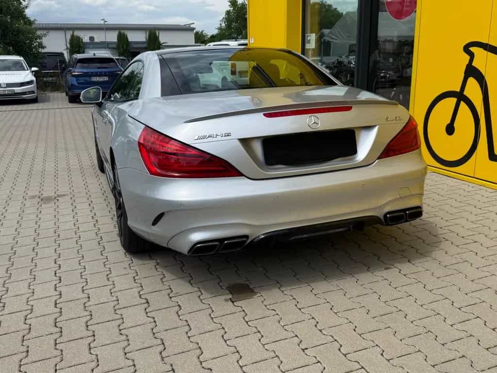 Mercedes-Benz SL 63 AMG Performance 03/2017-photo-11