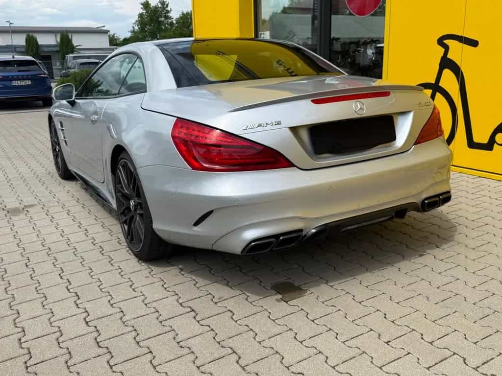 Mercedes-Benz SL 63 AMG Performance 03/2017-photo-12