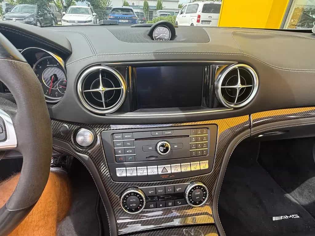 Mercedes-Benz SL 63 AMG Performance 03/2017-photo-28