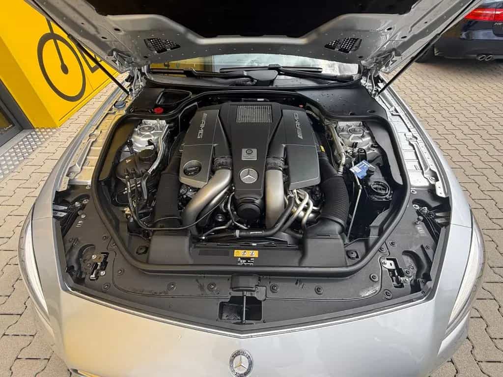 Mercedes-Benz SL 63 AMG Performance 03/2017-photo-35