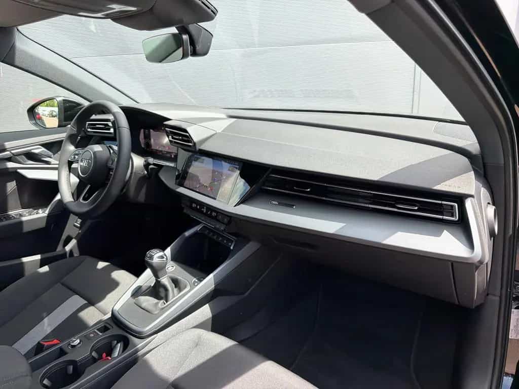 Audi A3 Sportback TFSI advanced LED KAMERA SHZ NAVI+ 10/2025-photo-12