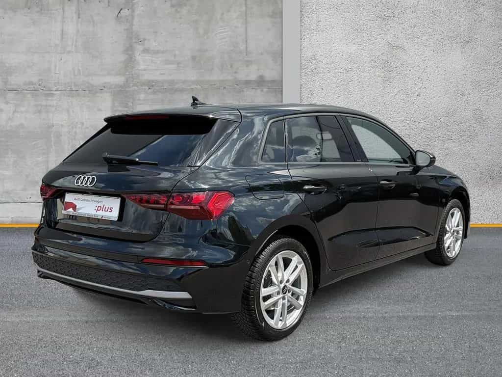 Audi A3 Sportback TFSI advanced LED KAMERA SHZ NAVI+ 10/2025-photo-2