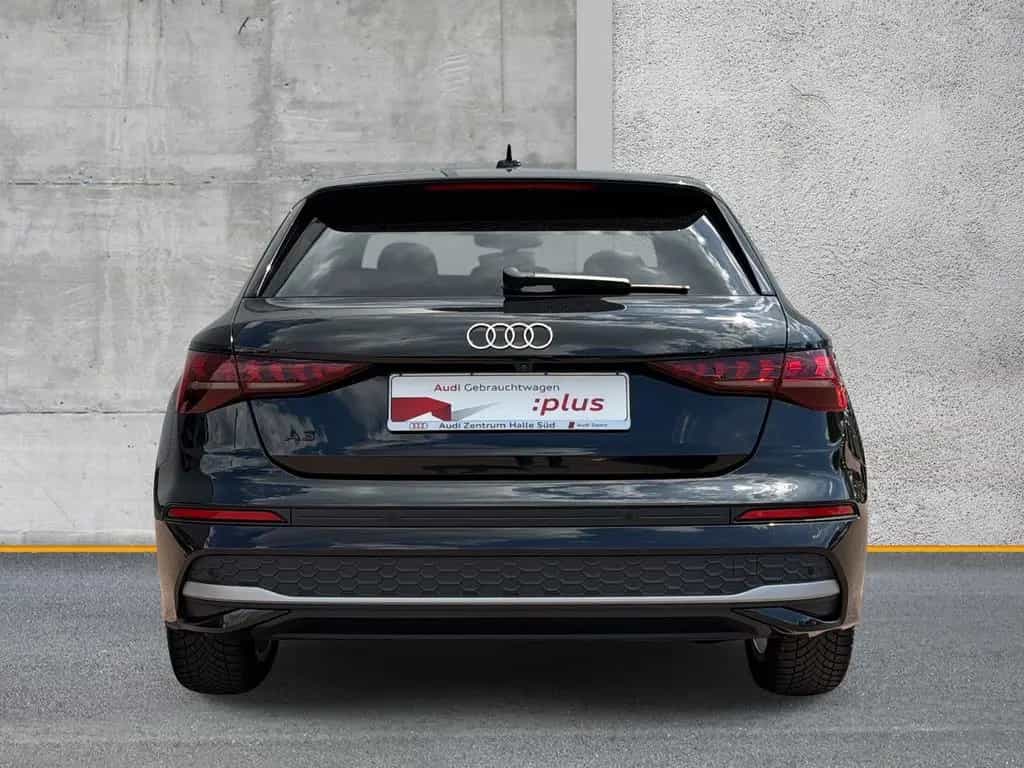 Audi A3 Sportback TFSI advanced LED KAMERA SHZ NAVI+ 10/2025-photo-3
