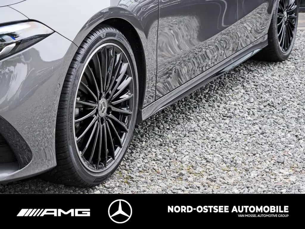 Mercedes-Benz A 200 SPECIAL EDITION ADV.+ KAM PANO MBUX NIGHT 10/2025-photo-4