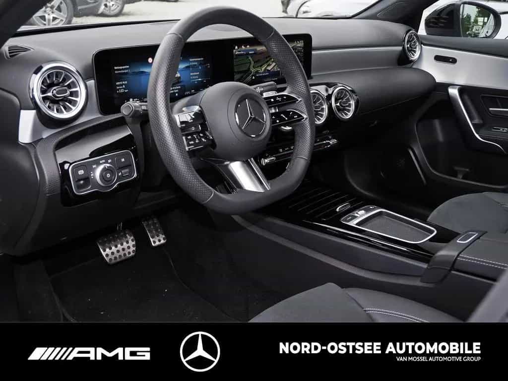 Mercedes-Benz A 200 SPECIAL EDITION ADV.+ KAM PANO MBUX NIGHT 10/2025-photo-6
