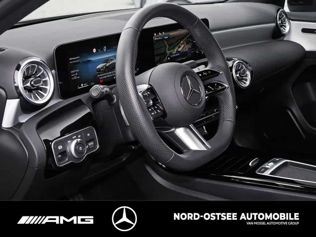 Mercedes-Benz A 200 SPECIAL EDITION ADV.+ KAM PANO MBUX NIGHT 10/2025-photo-7