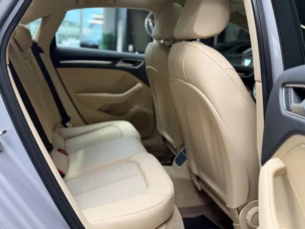 Audi A3 Limousine 1.4 TFSI Ultra / LED / PANORAMA / 12/2015-photo-18
