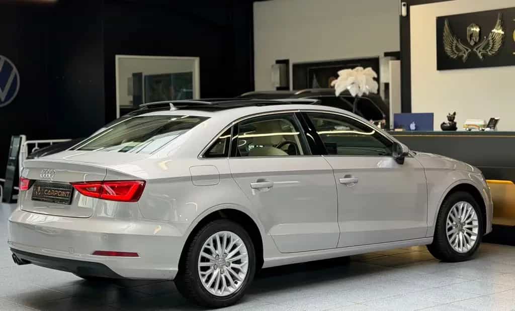 Audi A3 Limousine 1.4 TFSI Ultra / LED / PANORAMA / 12/2015-photo-7