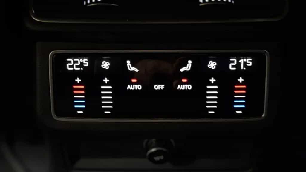 Audi A6 Avant 45 TFSI quattro sport *SLINE*MLED*BLACK 02/2021-photo-32