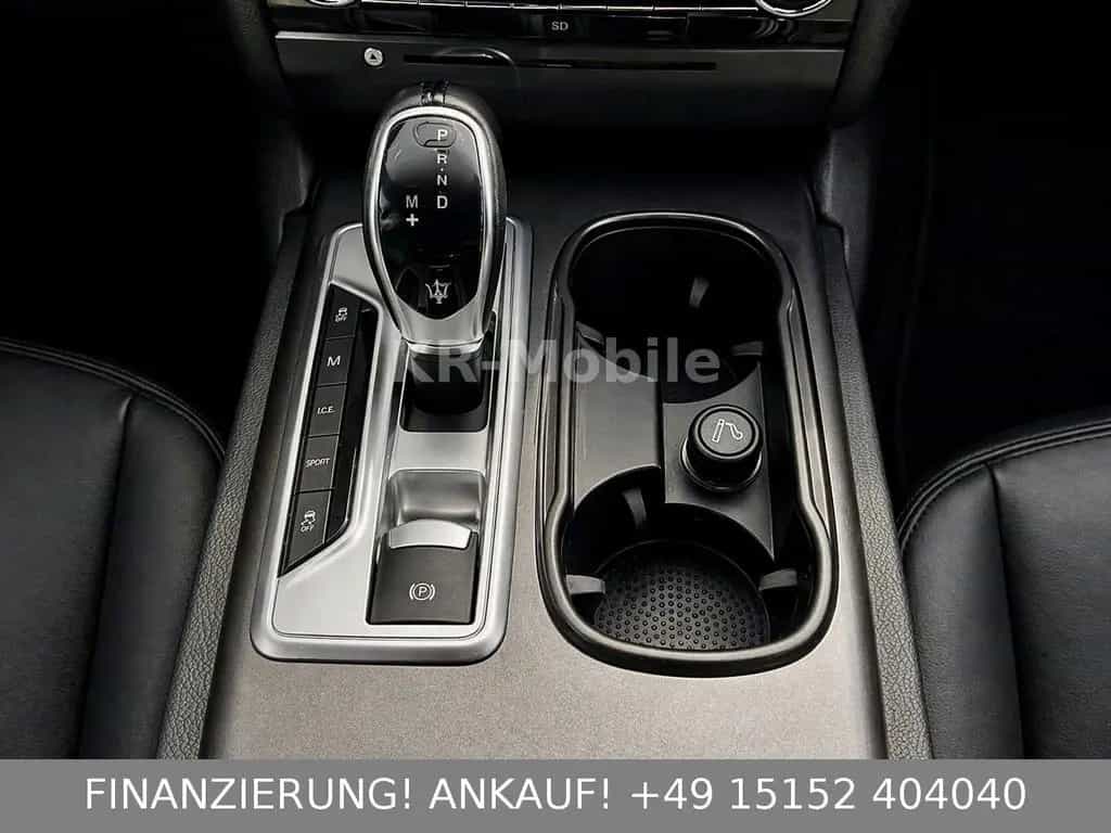 Maserati Ghibli /2-Hand/Serviceheft/TÜV/Garantie/COC 12/2015-photo-35