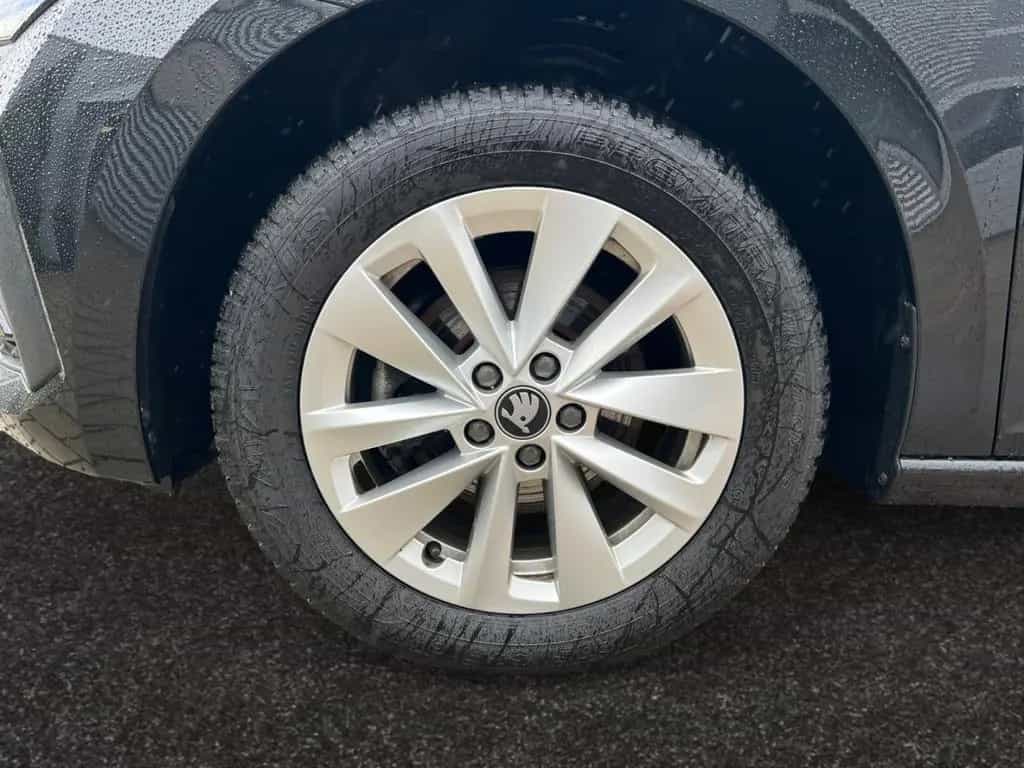 Skoda Scala Selection 1,0 TSI DSG Navi LED ACC Rückfah 10/2025-photo-13
