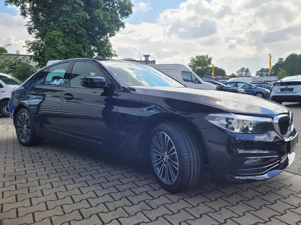 BMW 520 d Sport Line *KAMERA*SHZ*LED*NAVI* 03/2019-photo-7