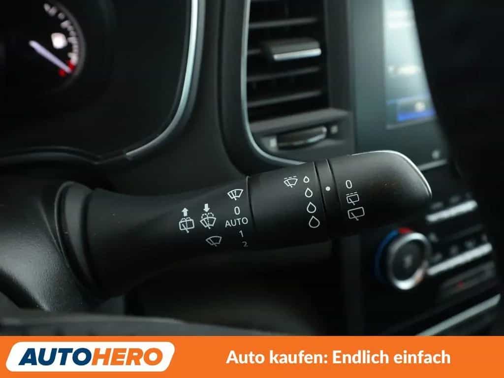 Renault Megane 1.3 TCe Limited*NAVI*TEMPO*CAM*PDC*SHZ* 08/2018-photo-28