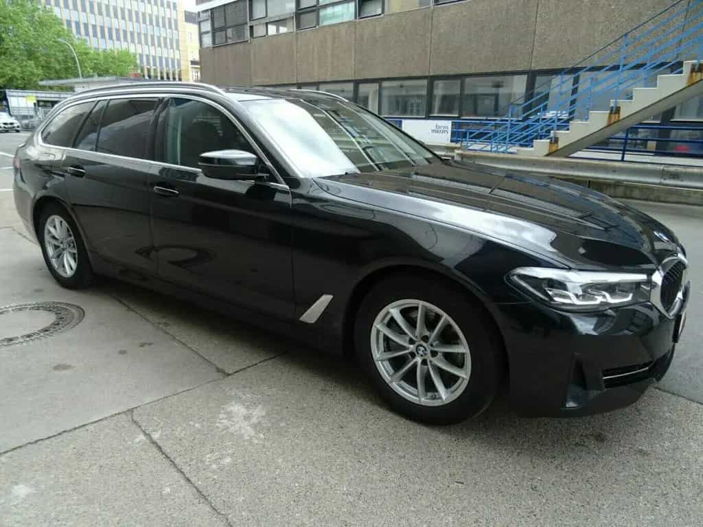 BMW 520 d Tour Autom,,Leder,AHK,ACC,360° 03/2021-photo-11
