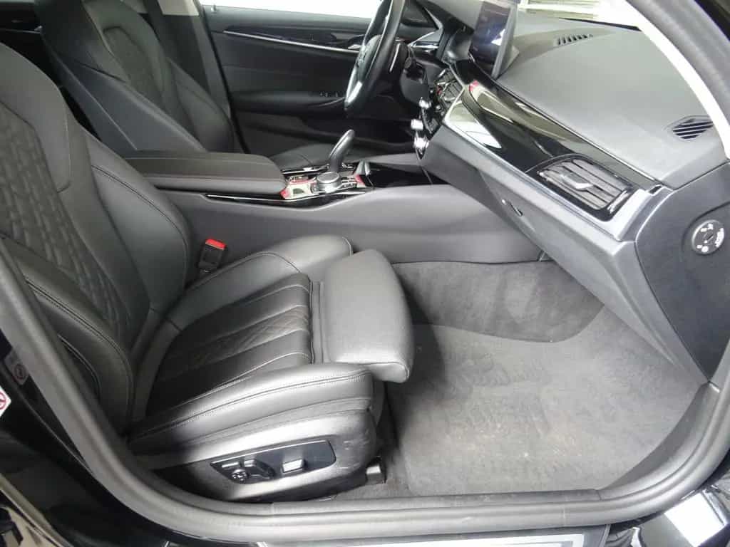 BMW 520 d Tour Autom,,Leder,AHK,ACC,360° 03/2021-photo-5