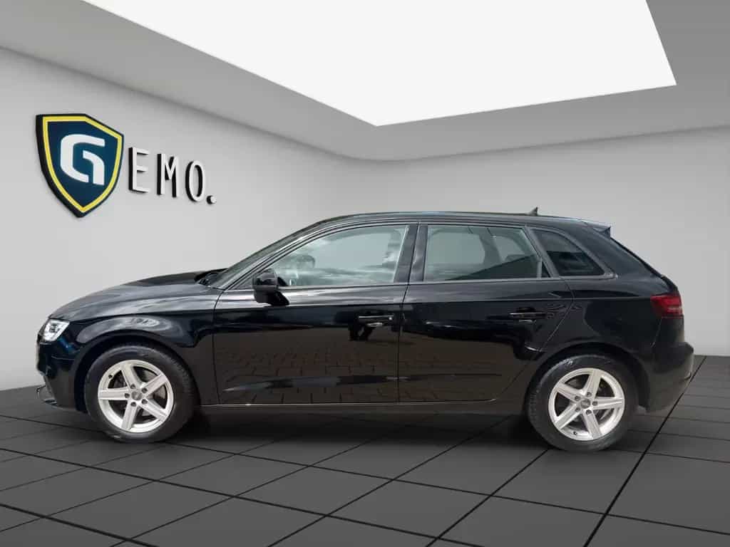 Audi A3 Sportback 35 TFSI NAVI SOUND SHZ PDC RFK 04/2020-photo-4