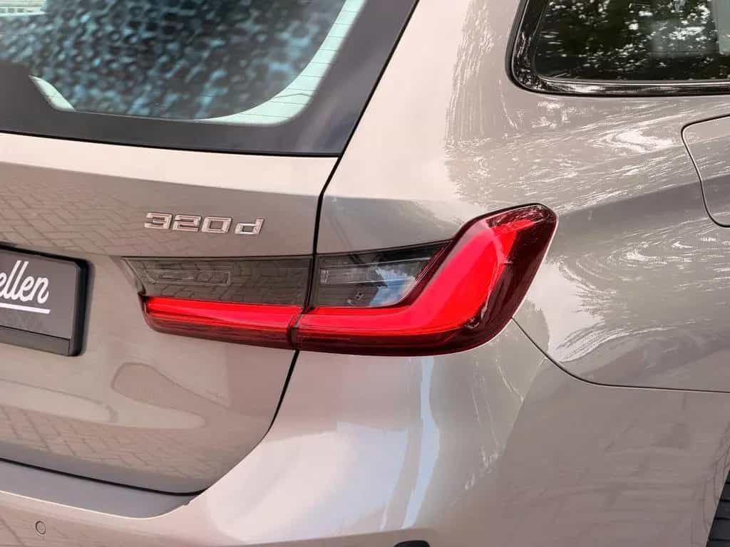BMW 320 d Touring SportLine/top gepflegt/Ambiente/LED 08/2020-photo-10