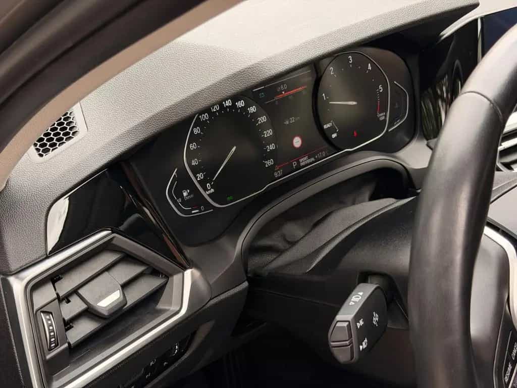 BMW 320 d Touring SportLine/top gepflegt/Ambiente/LED 08/2020-photo-16
