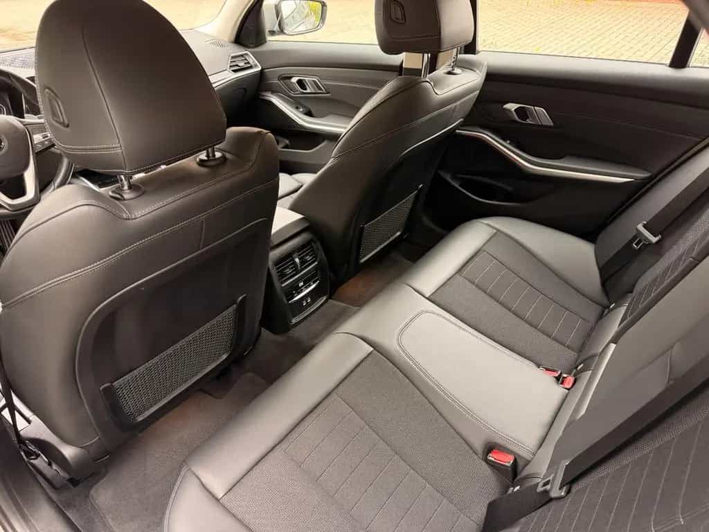 BMW 320 d Touring SportLine/top gepflegt/Ambiente/LED 08/2020-photo-23