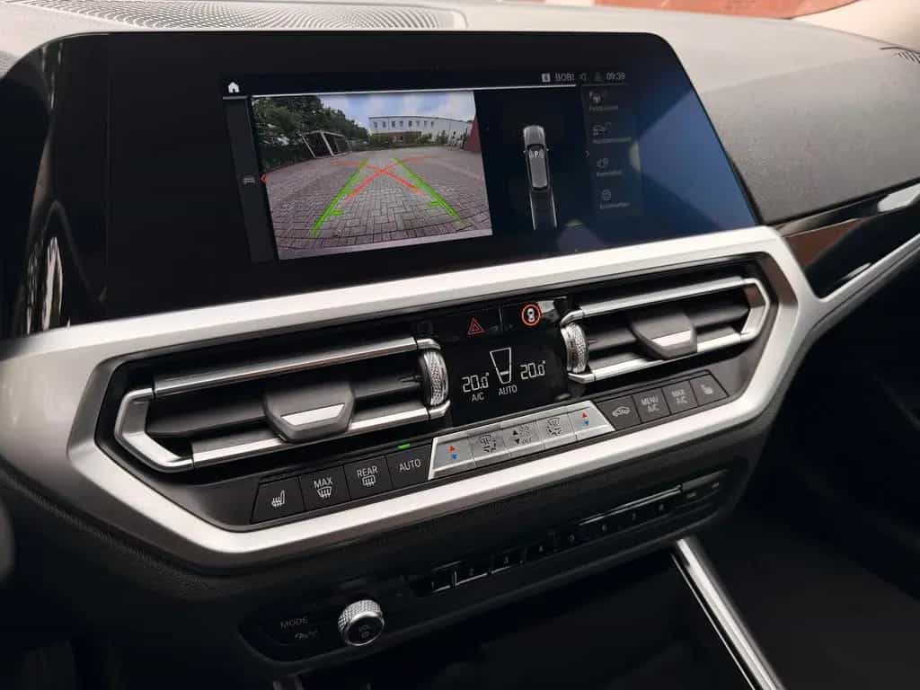 BMW 320 d Touring SportLine/top gepflegt/Ambiente/LED 08/2020-photo-25