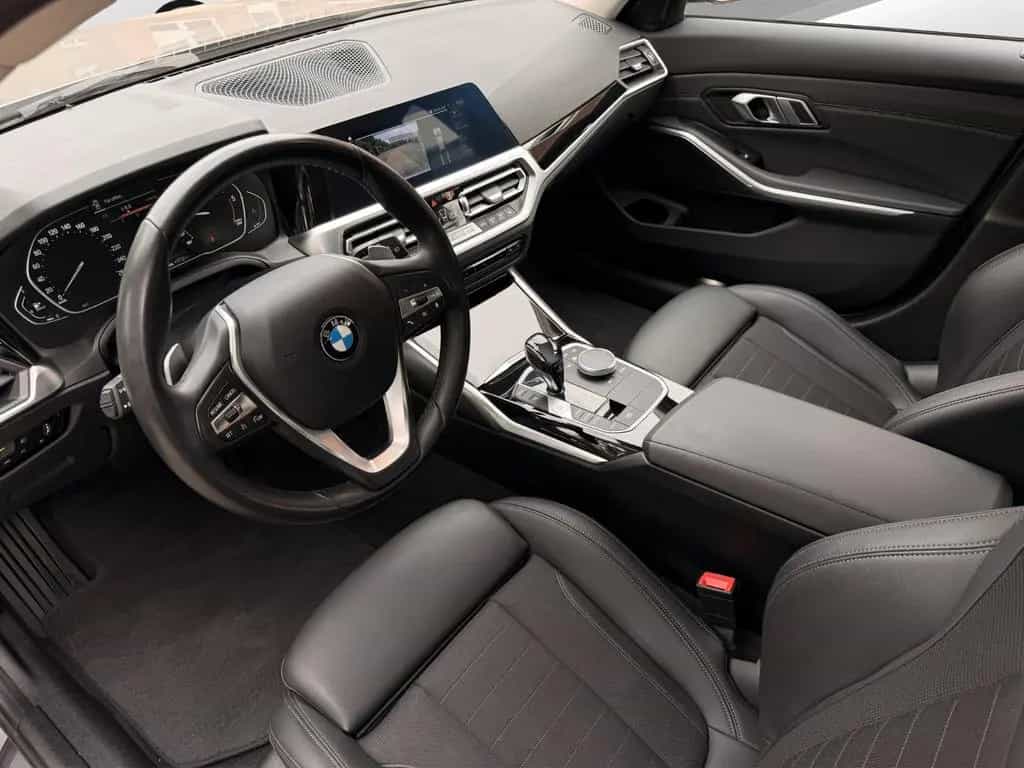 BMW 320 d Touring SportLine/top gepflegt/Ambiente/LED 08/2020-photo-3