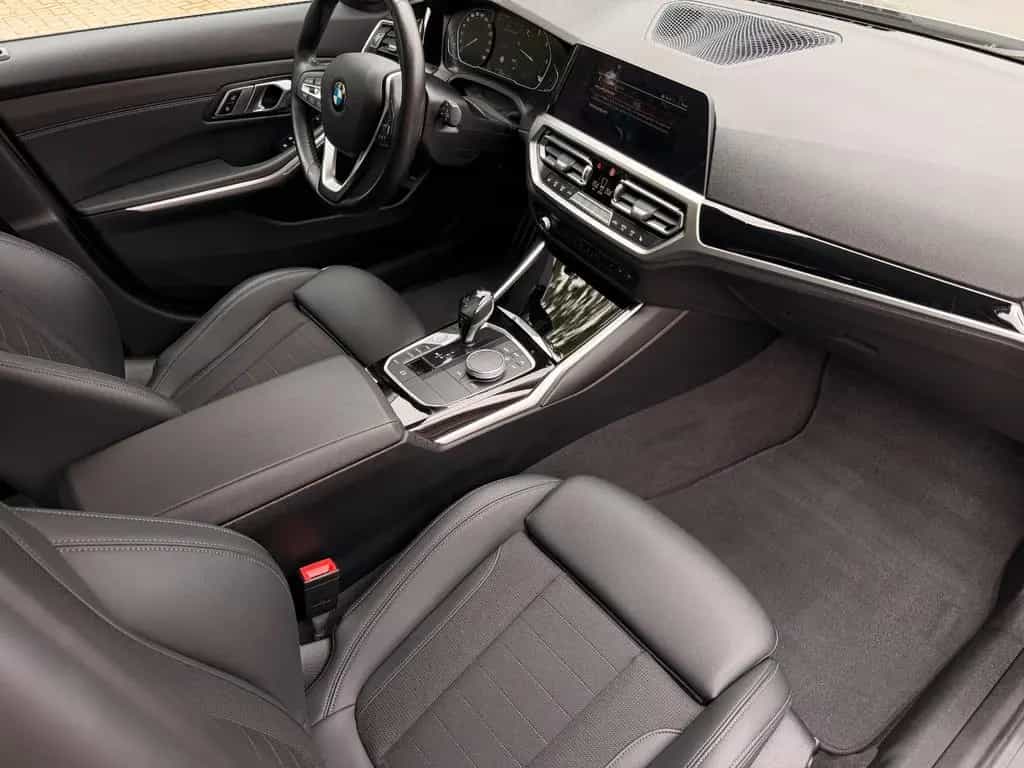 BMW 320 d Touring SportLine/top gepflegt/Ambiente/LED 08/2020-photo-34