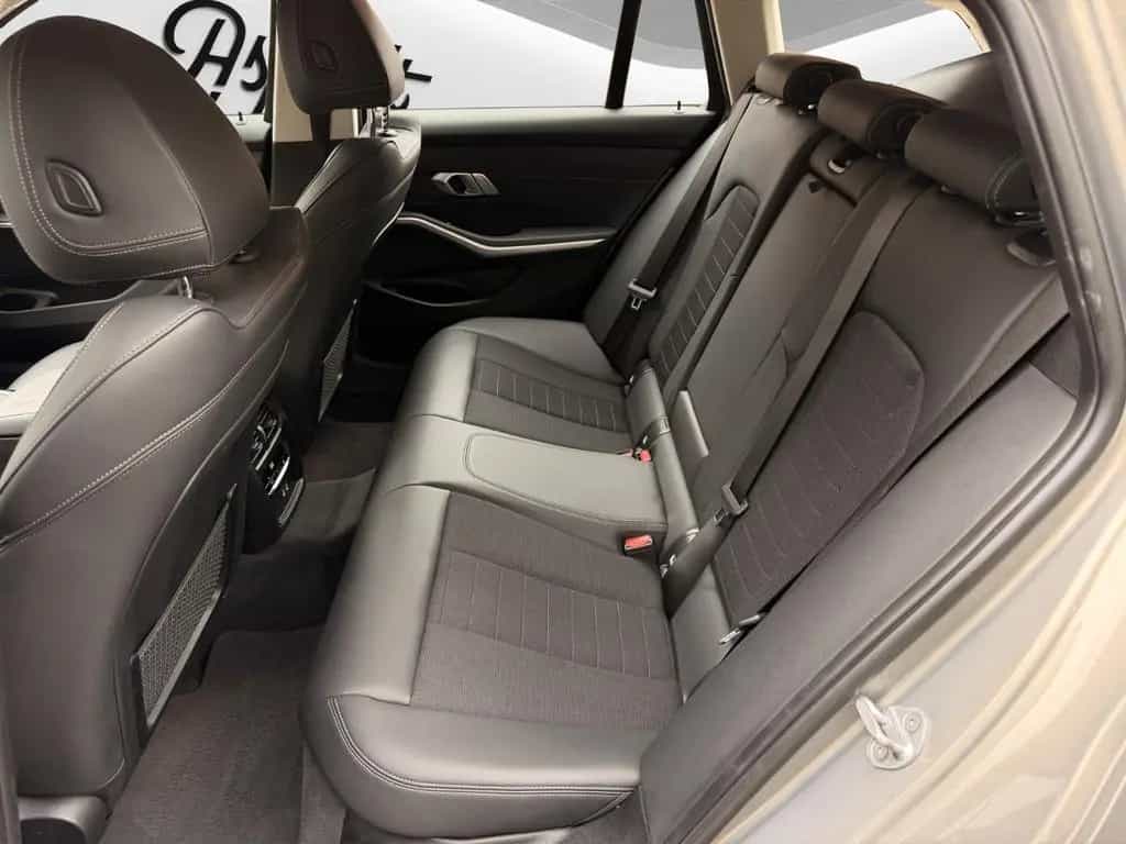 BMW 320 d Touring SportLine/top gepflegt/Ambiente/LED 08/2020-photo-45