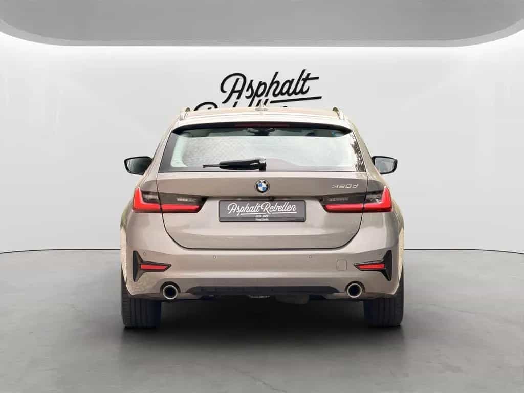 BMW 320 d Touring SportLine/top gepflegt/Ambiente/LED 08/2020-photo-5