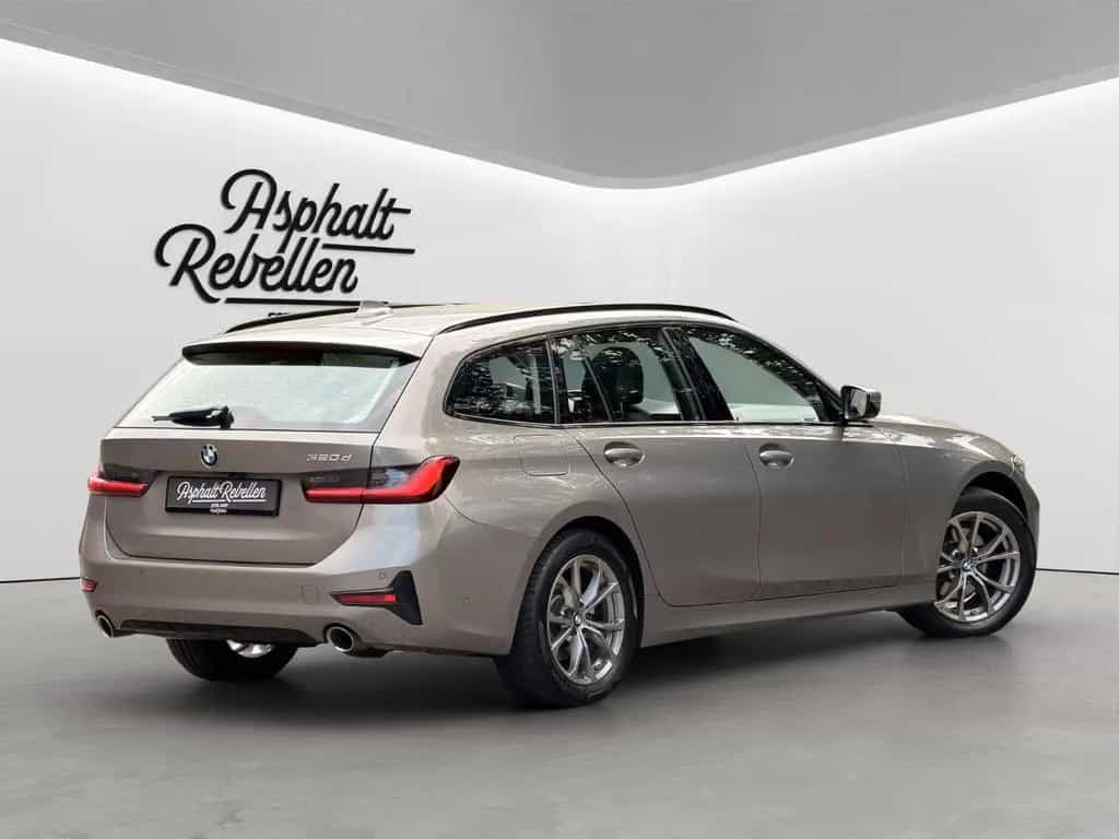 BMW 320 d Touring SportLine/top gepflegt/Ambiente/LED 08/2020-photo-6